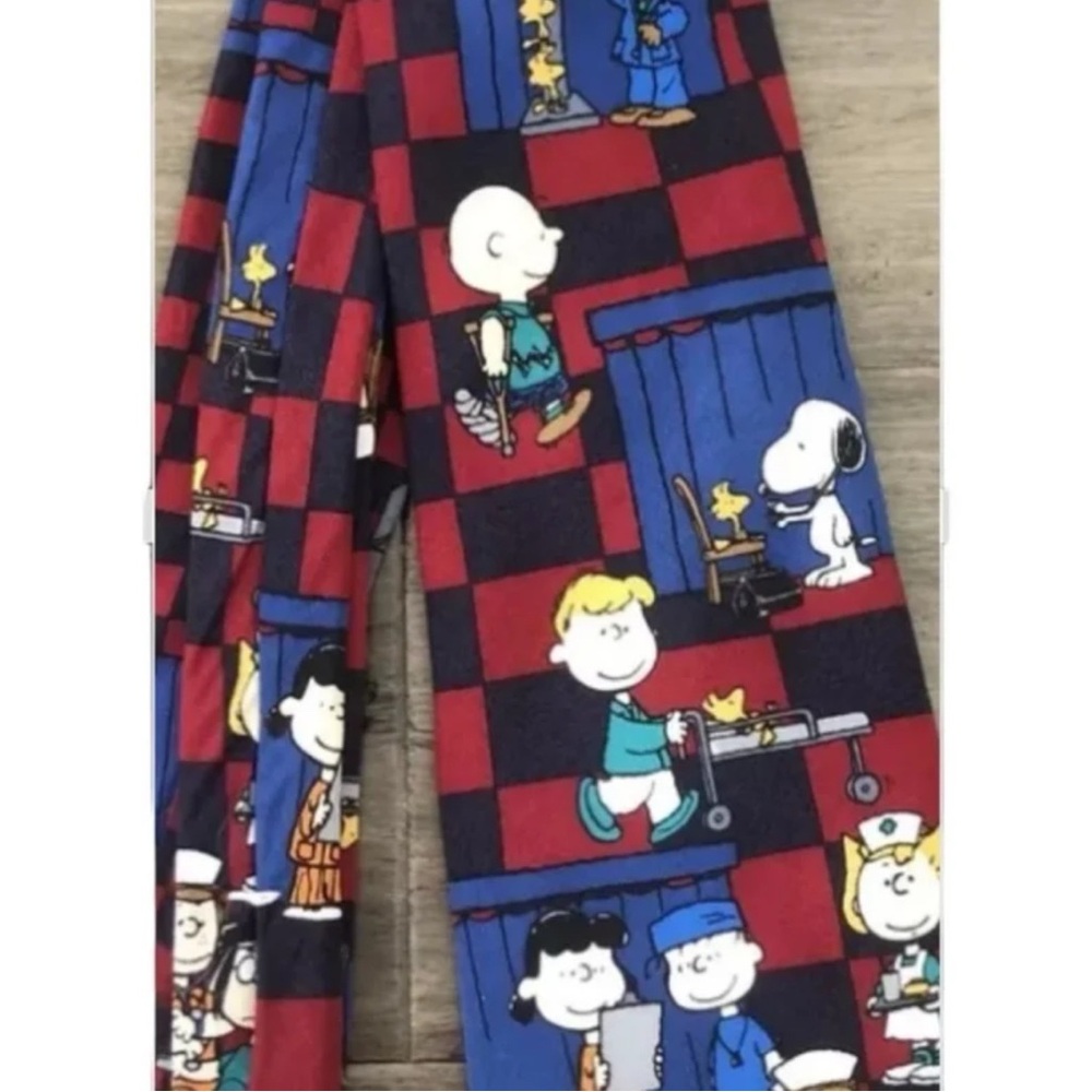 Men Neck Tie Peanuts 100% Silk Snoopy Charlie Brown Cartoon Doctor Nurse Medical - Picture 2 of 5